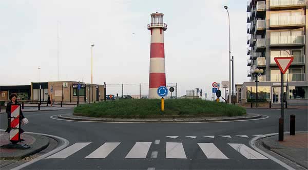 vuurtoren op het rond punt